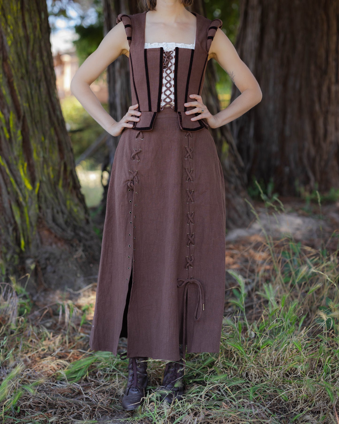 Tavern Skirt