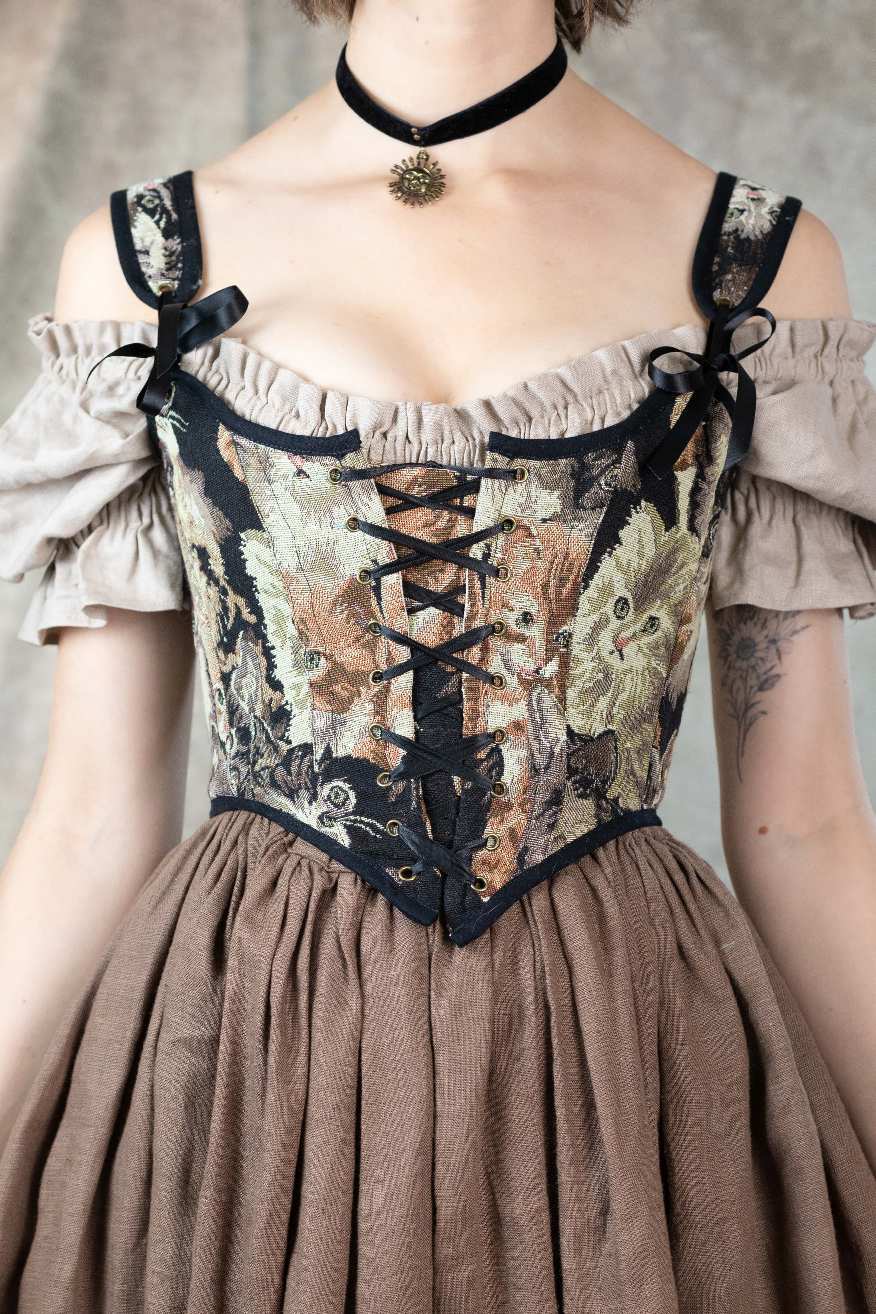 Renaissance Corsets French Meadows