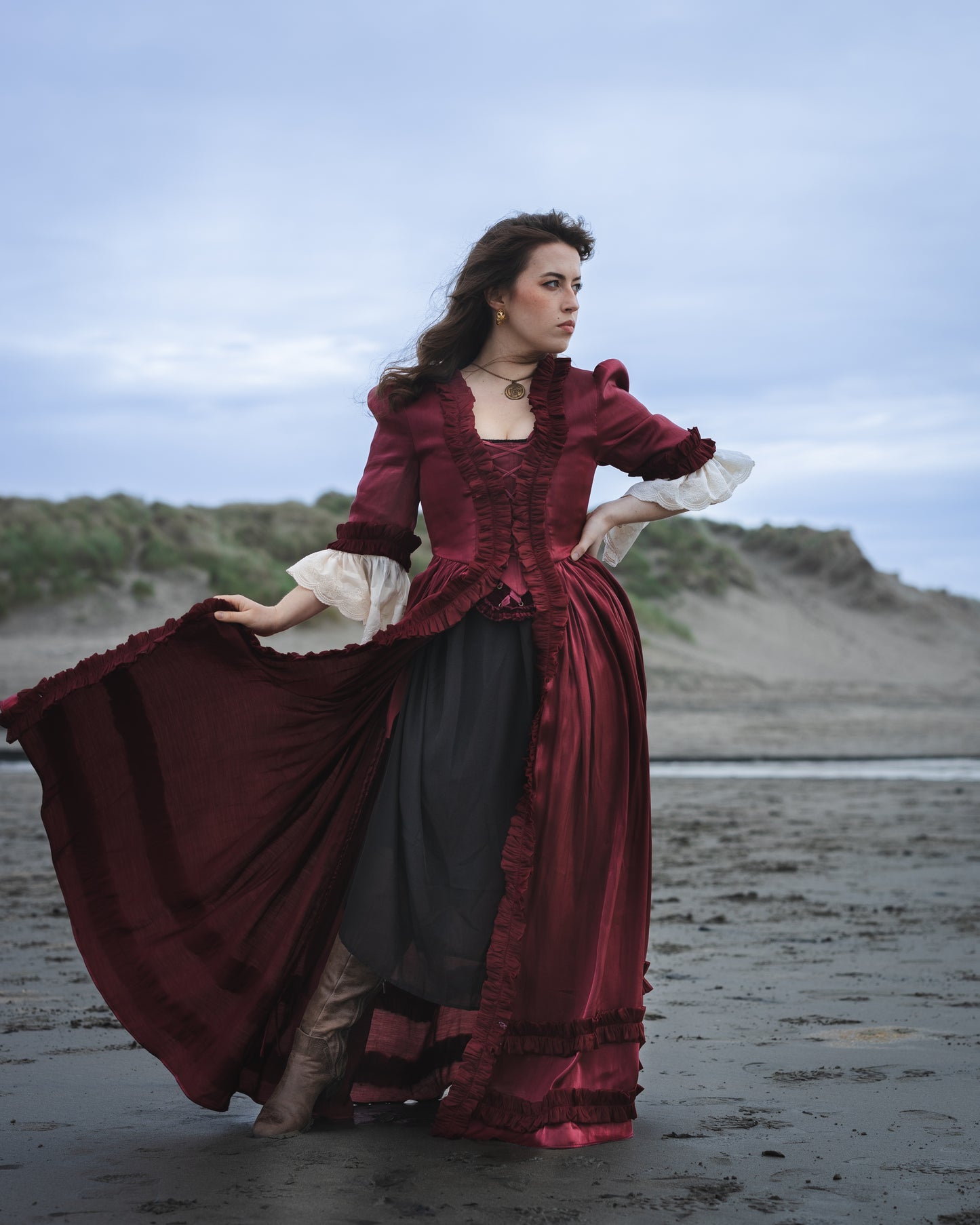 Dark Red Robe à l’Anglaise