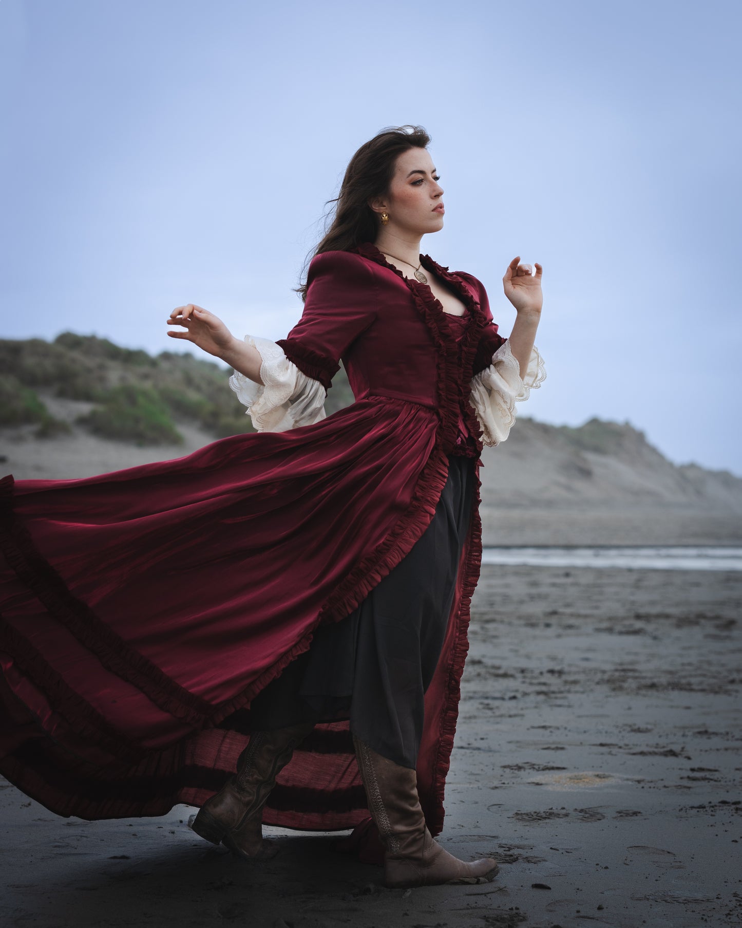 Dark Red Robe à l’Anglaise