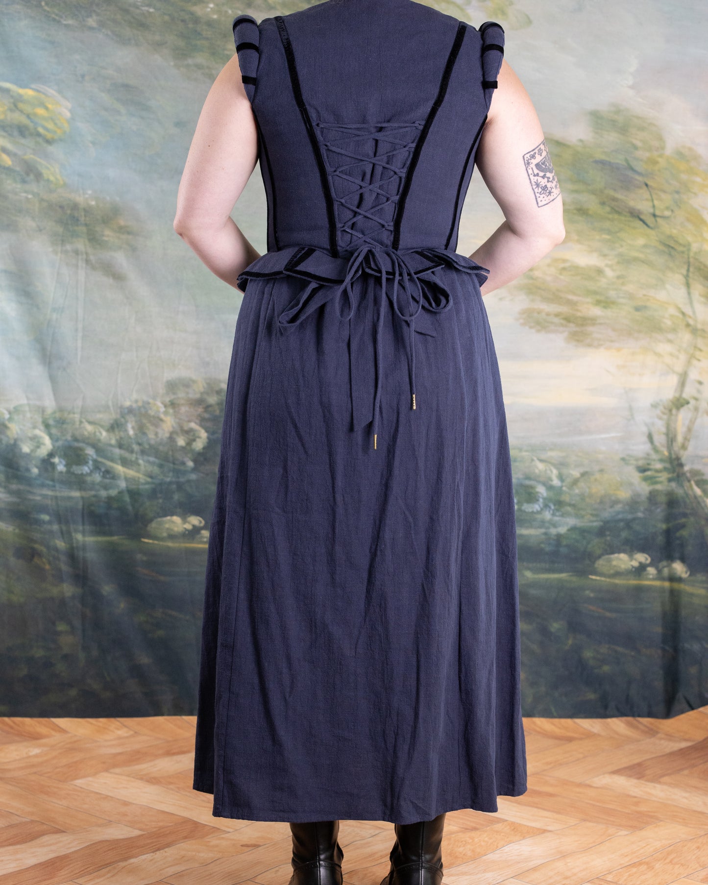 Tavern Skirt