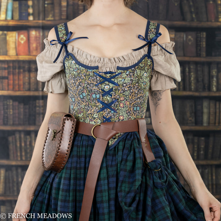 Autumn Oak Leaf Leather Skirt Hikes (Single)